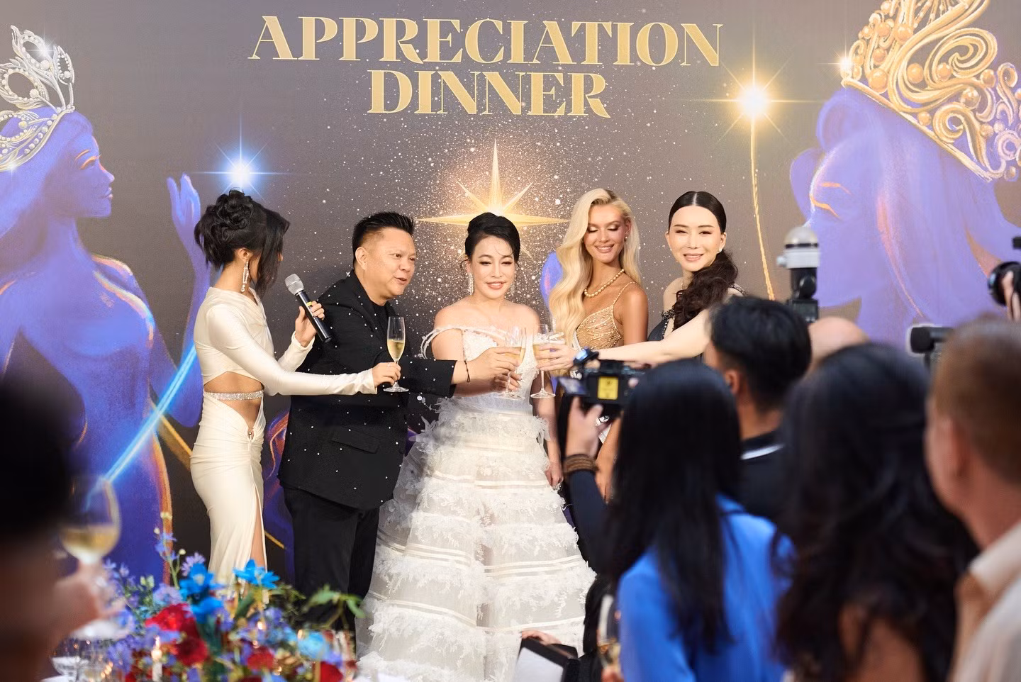Sân khấu Miss Universe Vietnam