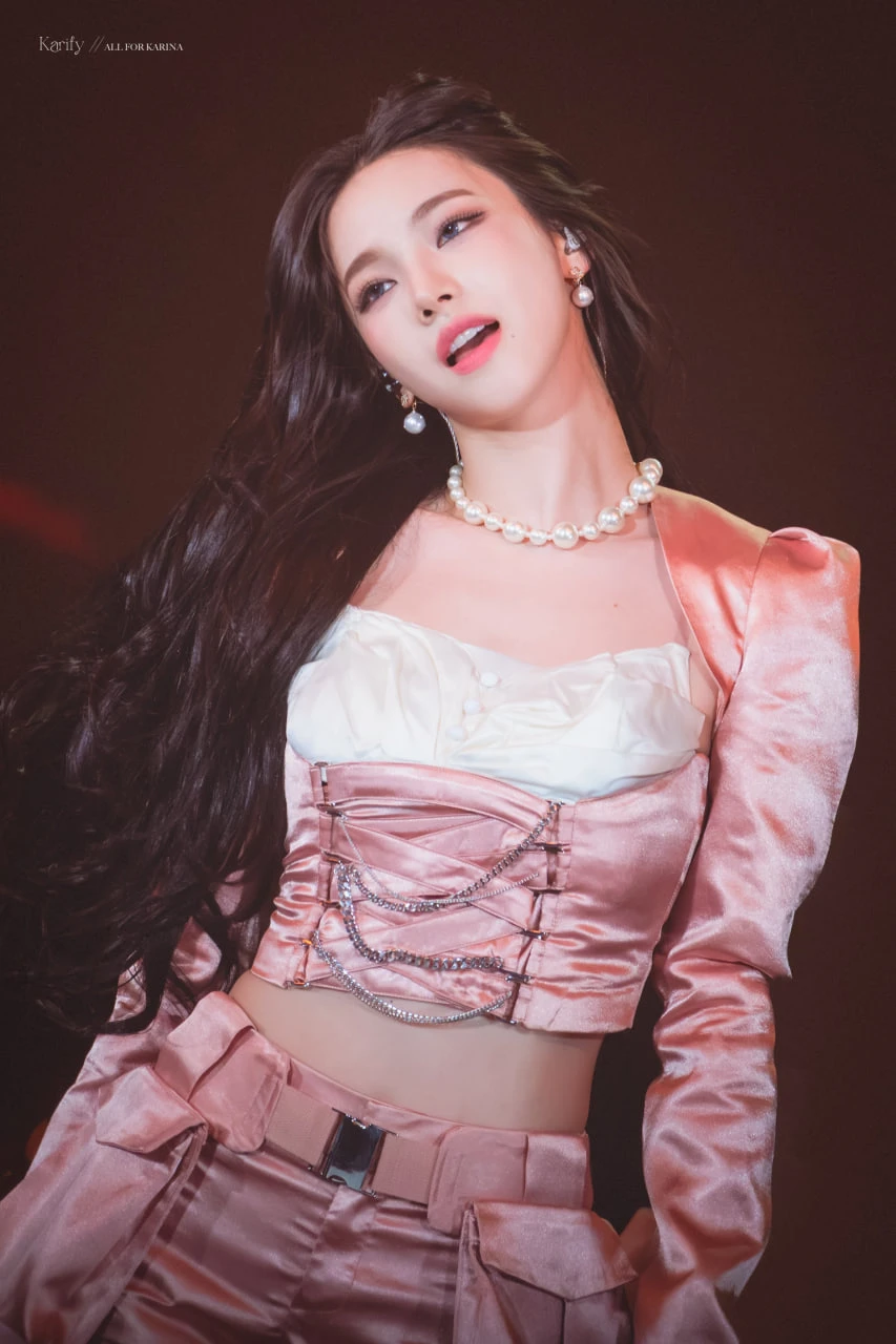 Karina được đánh giá là một trong những visual hàng đầu của Kpop Gen 4
