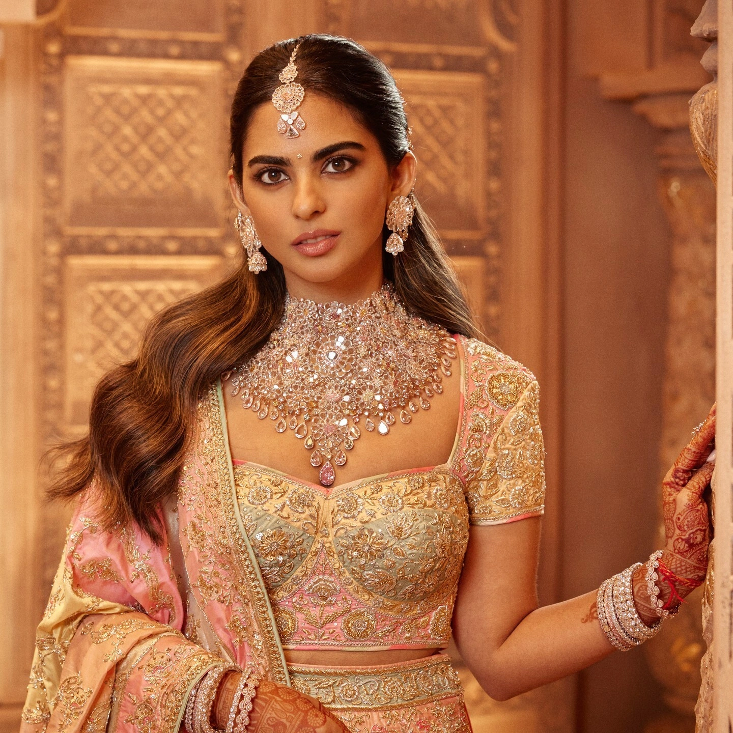 Isha Ambani là con gái của một trong những gia tộc giàu nhất Ấn Độ (Ảnh: IG).