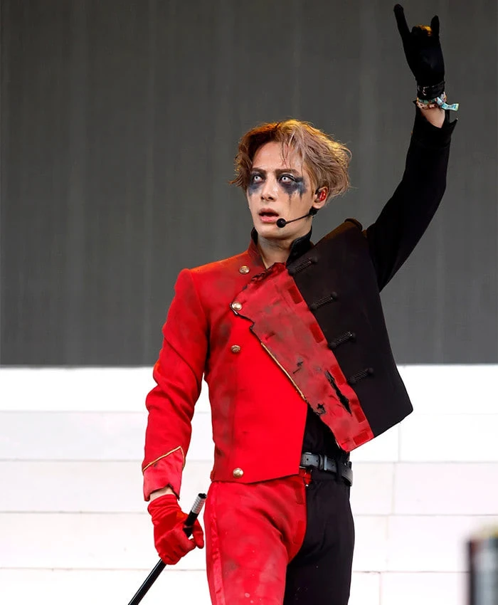 Diện mạo ấn tượng của Jackson Wang giúp khẳng định dấu ấn cá nhân tại lễ hội âm nhạc lớn nhất hành tinh