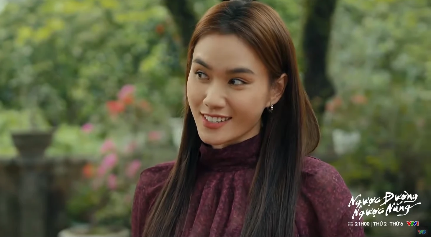 Sự xuất hiện không báo trước của Quỳnh khiến gia đình Hoàng rơi vào thế bị động